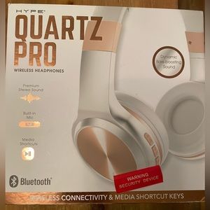 HYPE wireless headphones NEW in box 🎧❤️📱